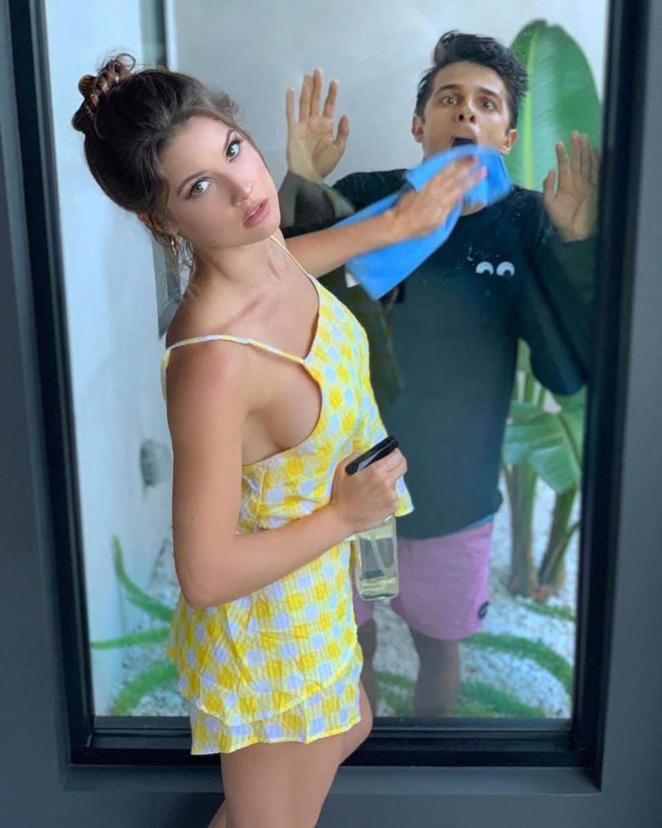 Instagram.com/amandacerny