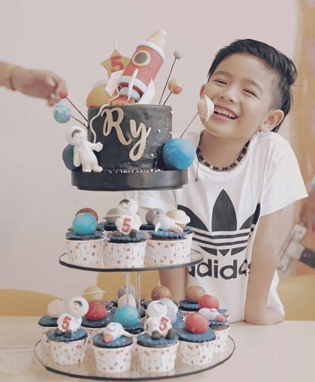 instagram.com/mrssharena