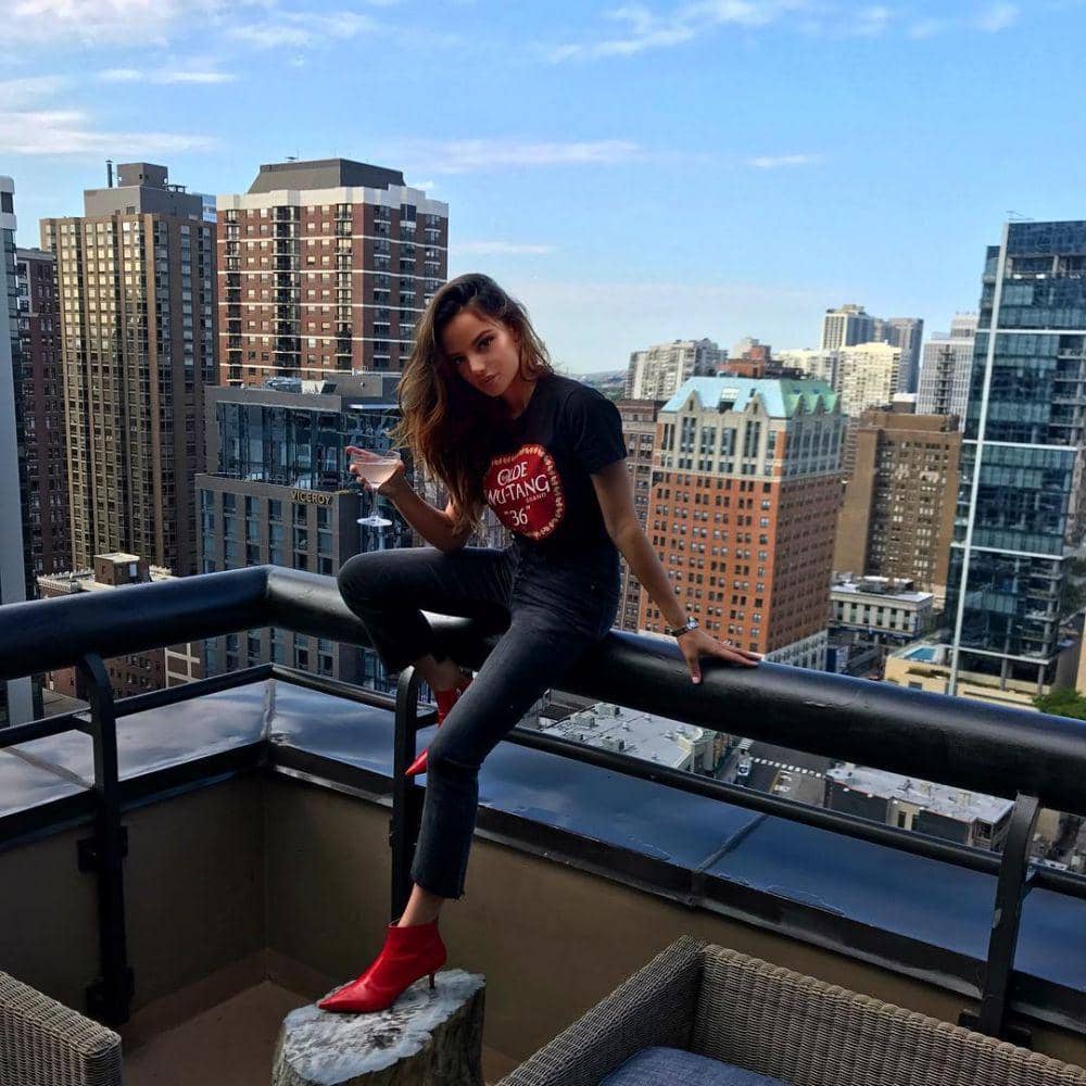 Instagram.com/keleigh_sperry