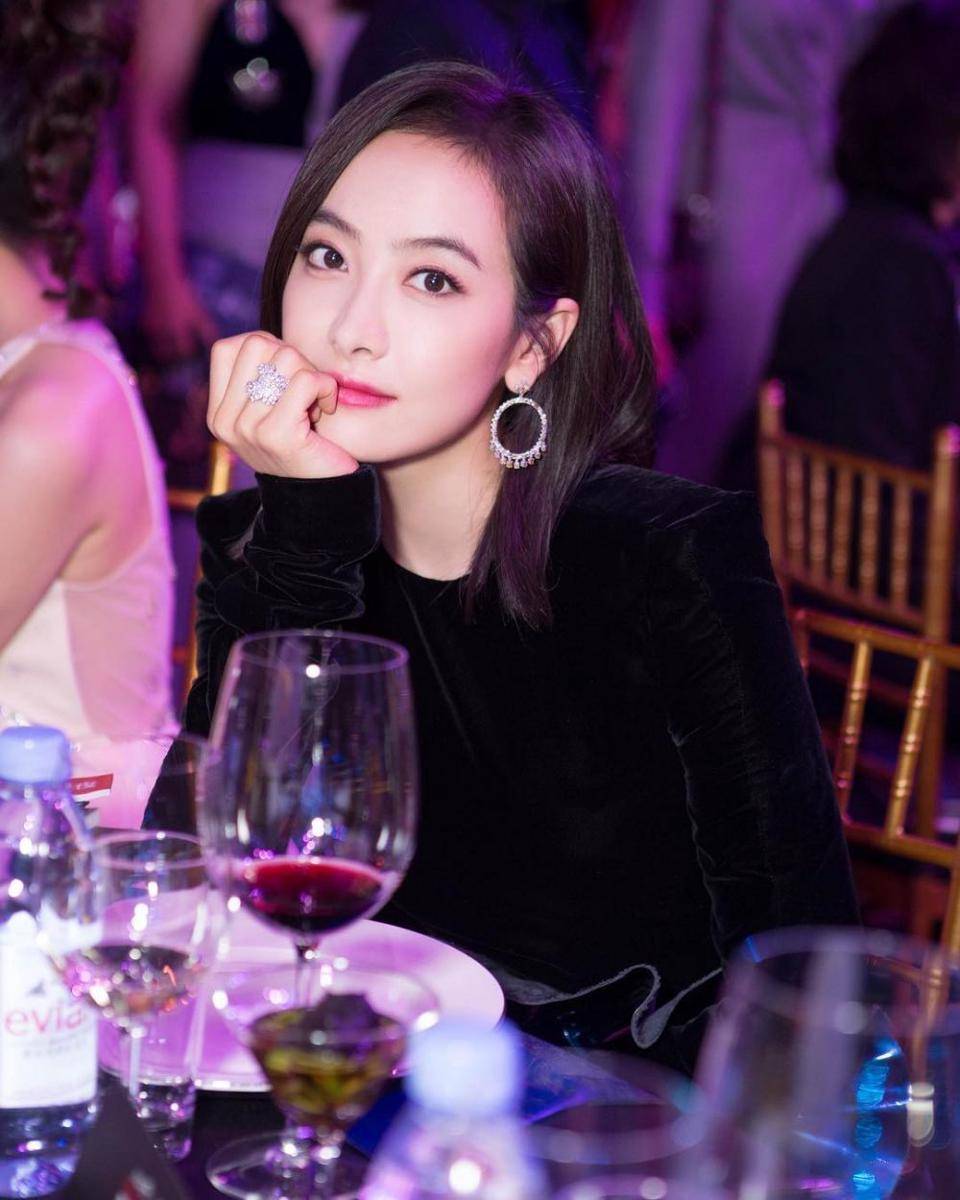 instagram.com/victoria02_02