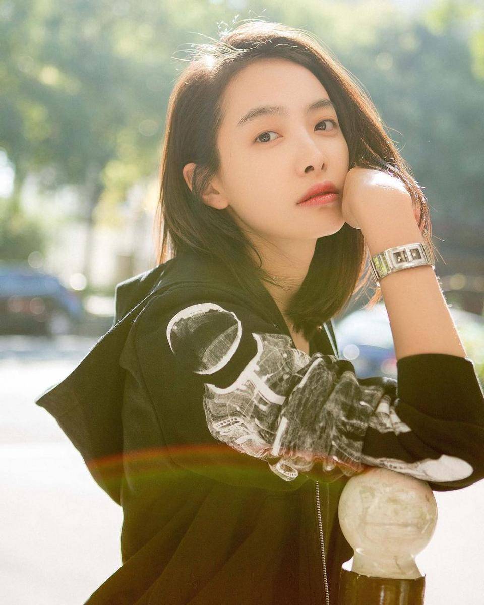 instagram.com/victoria02_02