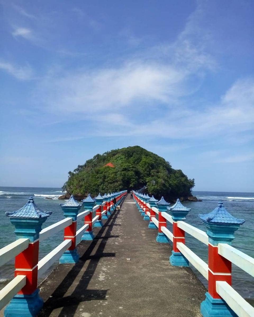 instagram.com/idhasektiwahyuni