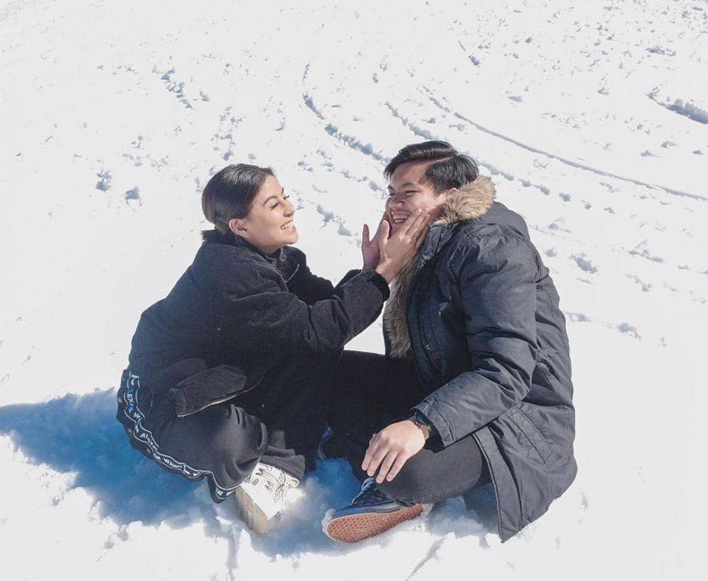 instagram.com/awkarin