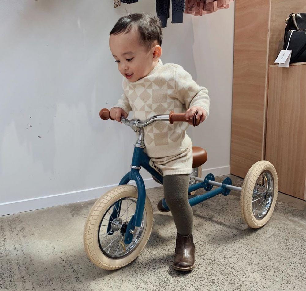 instagram.com/rachelvennya