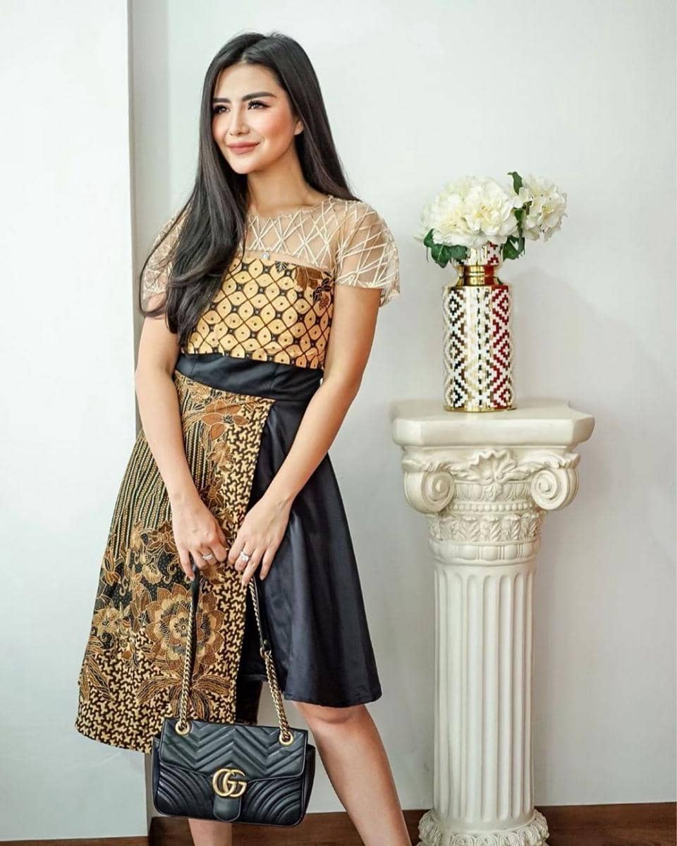 Instagram.com/farahdibaferreira