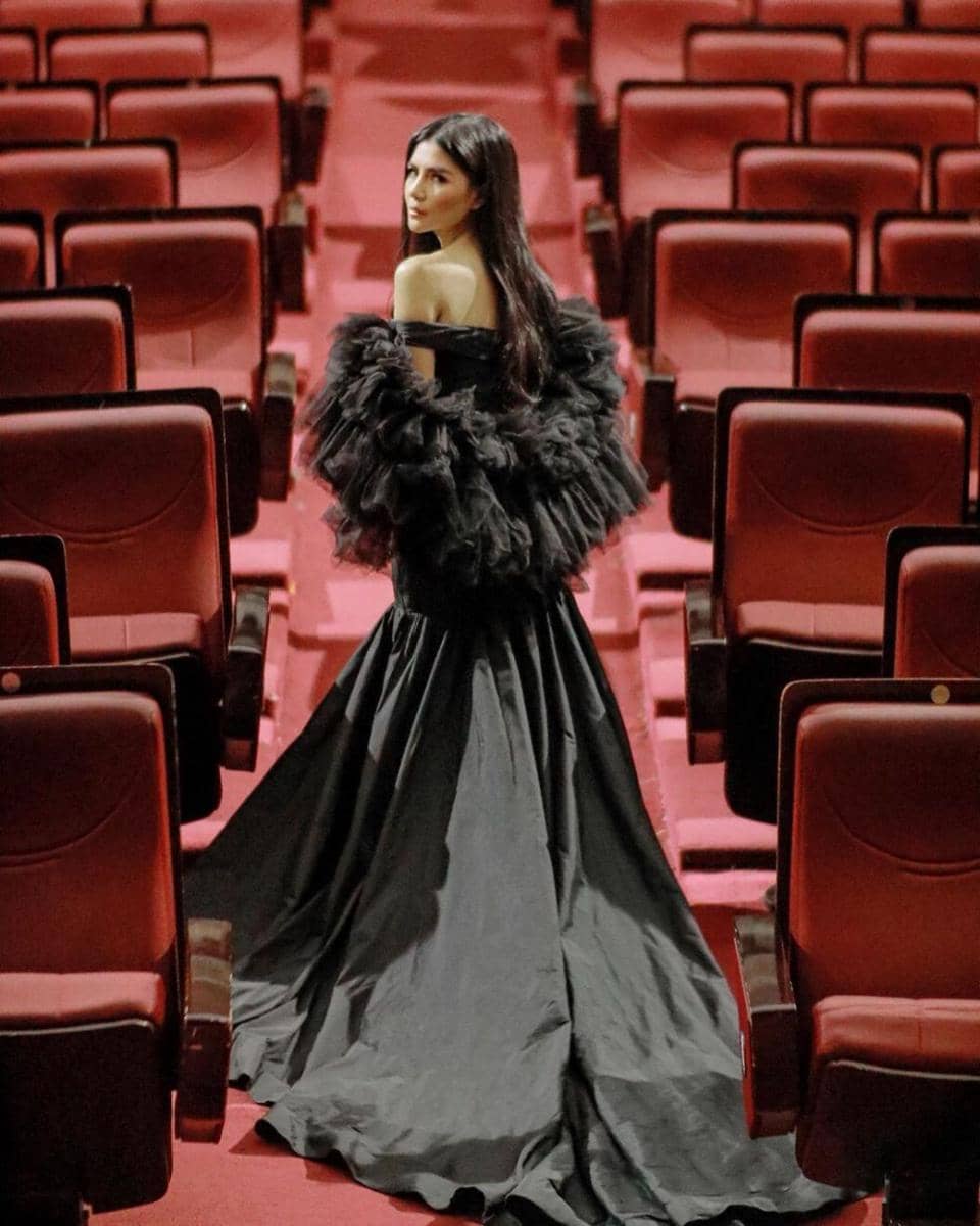 Instagram.com/farahdibaferreira