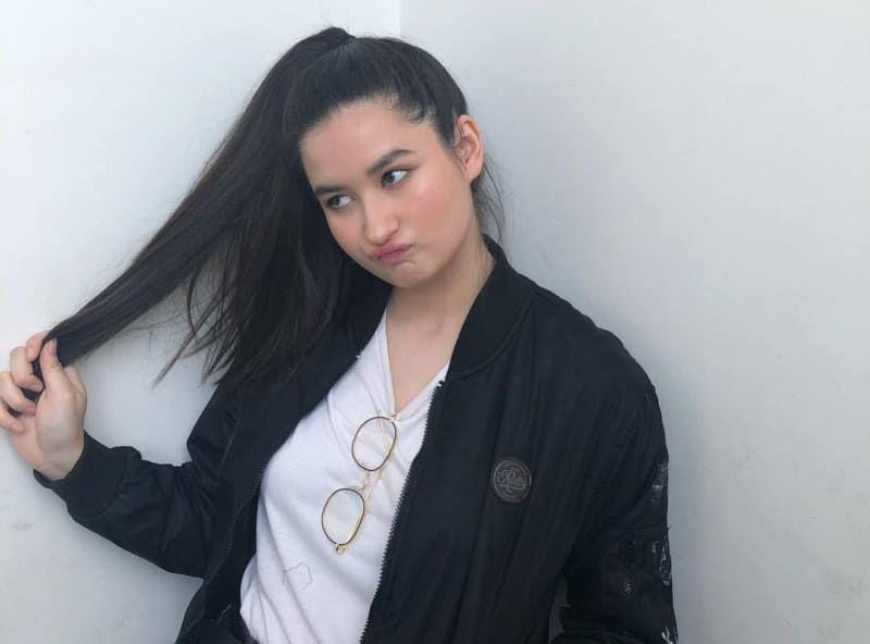 Instagram.com/stephaniepoetri