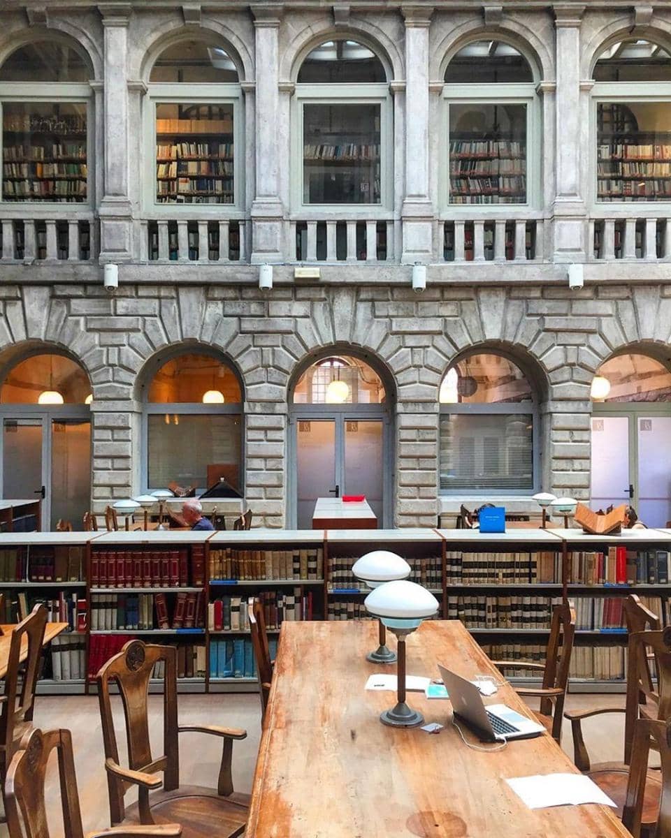 instagram.com/nomadicbird_