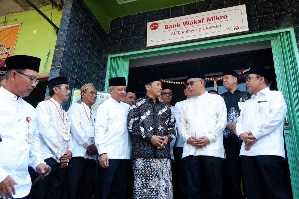 Bank Wakaf Mikro OJK di Kendal, Jawa Tengah. Dok. OJK Regional 3 Jawa Tengah dan DIY