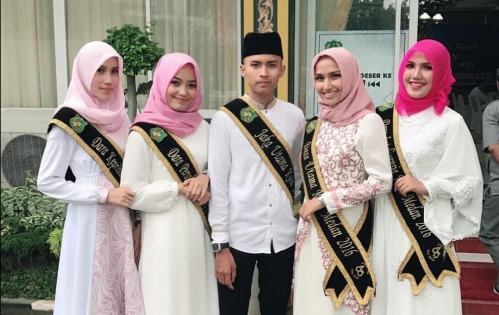 Instagram @dimidimitia