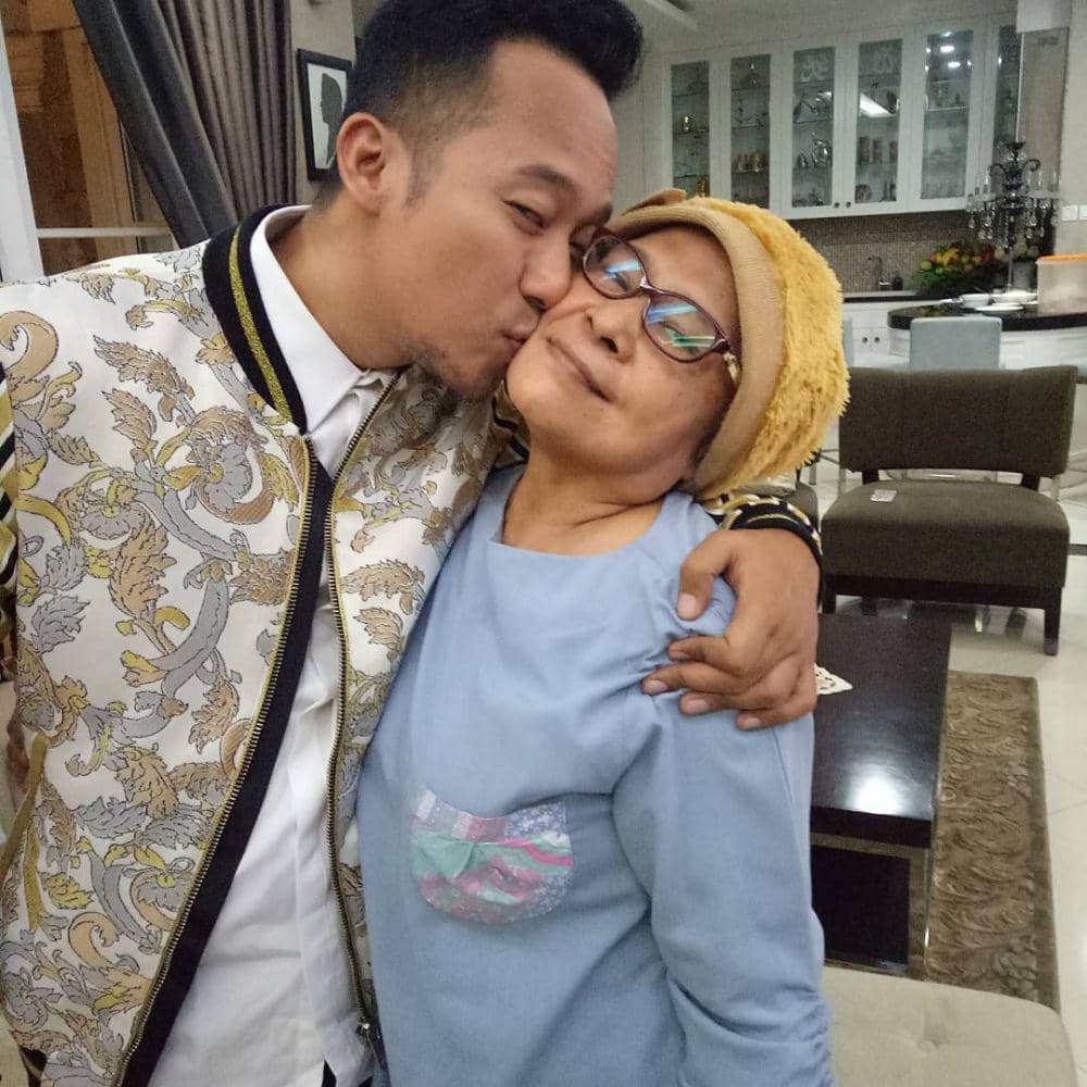 instagram.com/mamah.eny