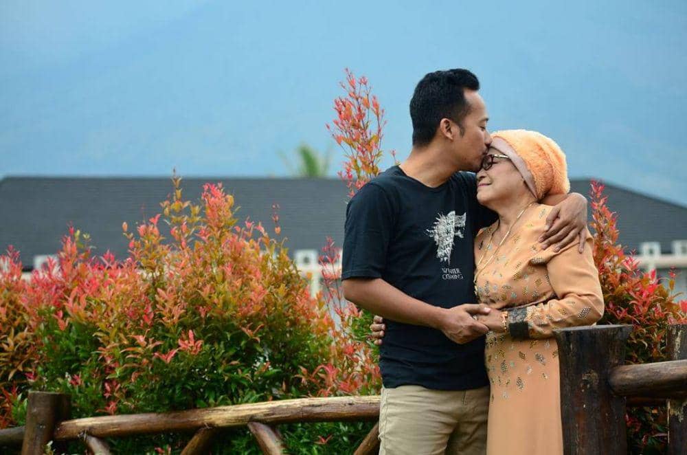 instagram.com/mamah.eny