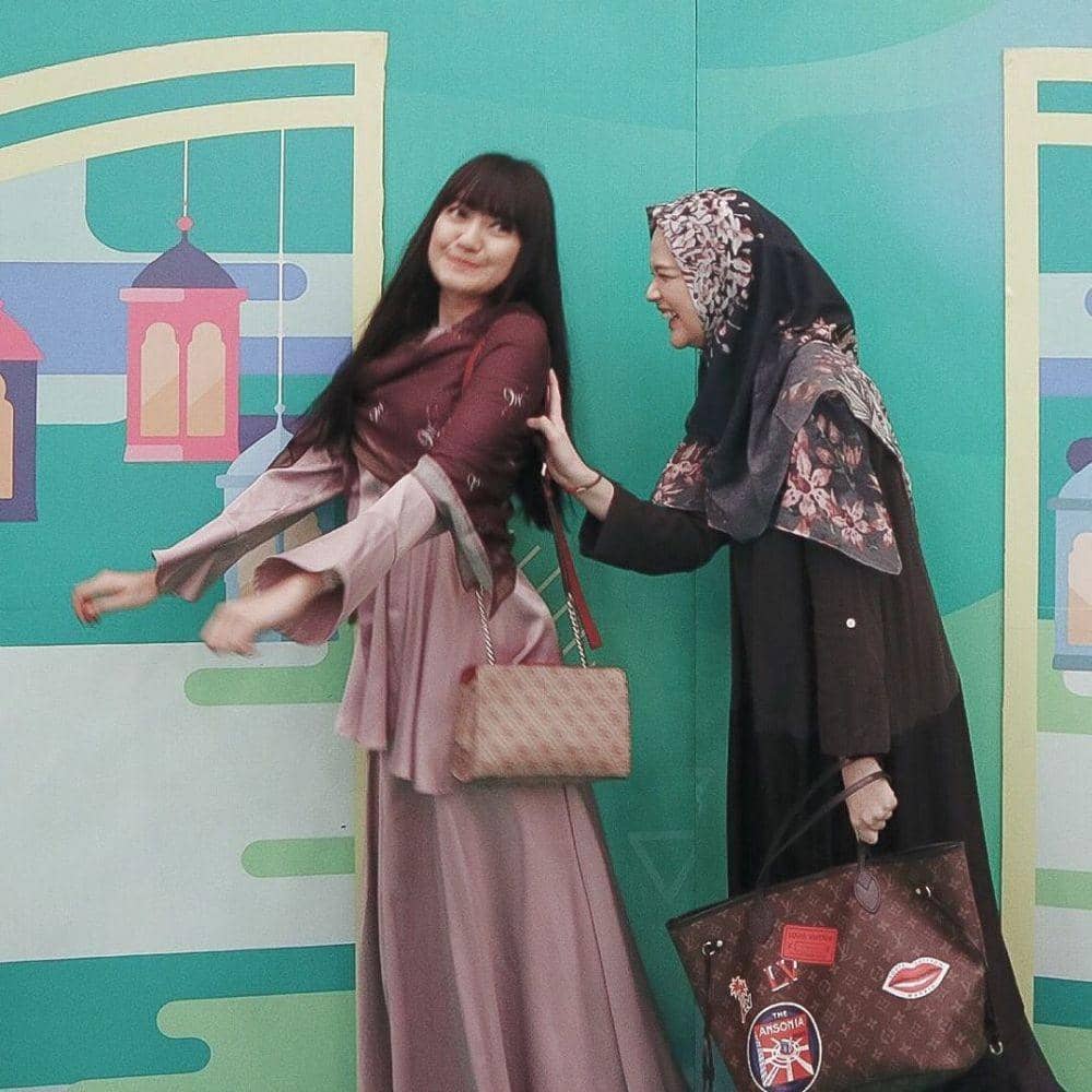 instagram.com/marcella_simon