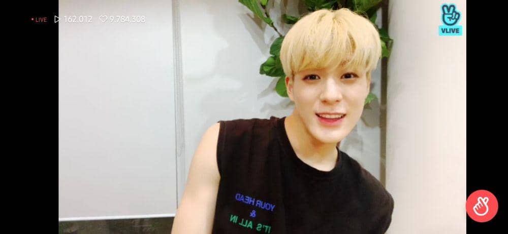 twitter.com/real__rrw