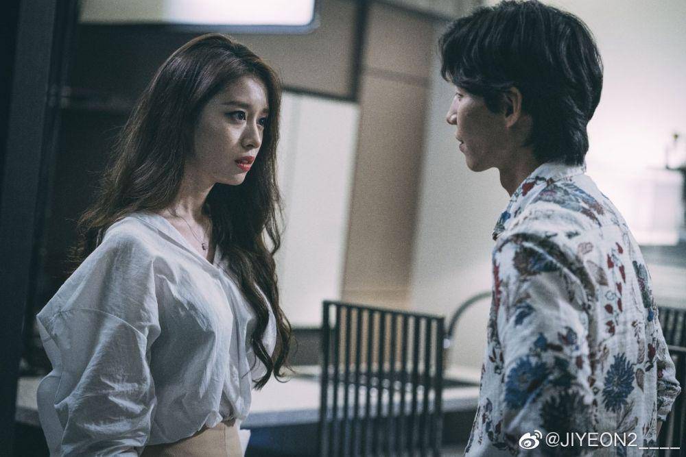 twitter.com/jiyeon_no1