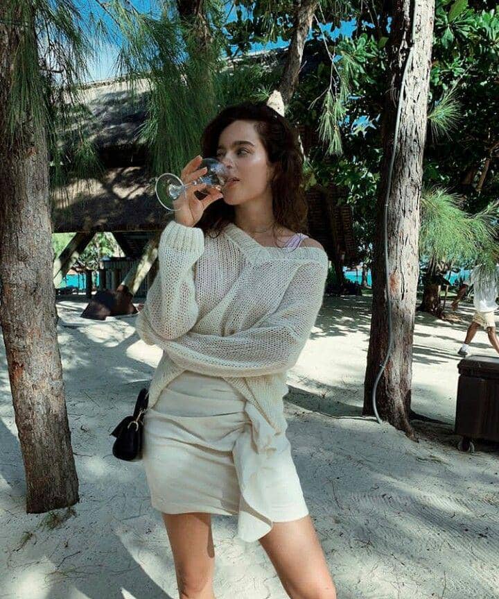 Instagram.com/charelleschriek