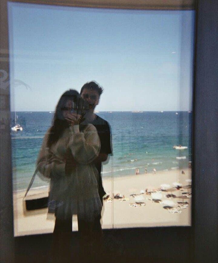 Instagram.com/charelleschriek