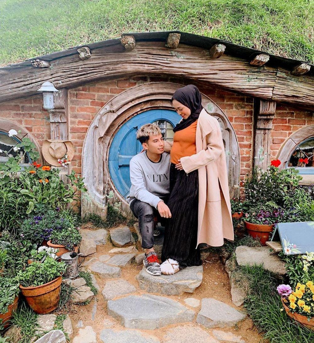 Instagram.com/rachelvennya