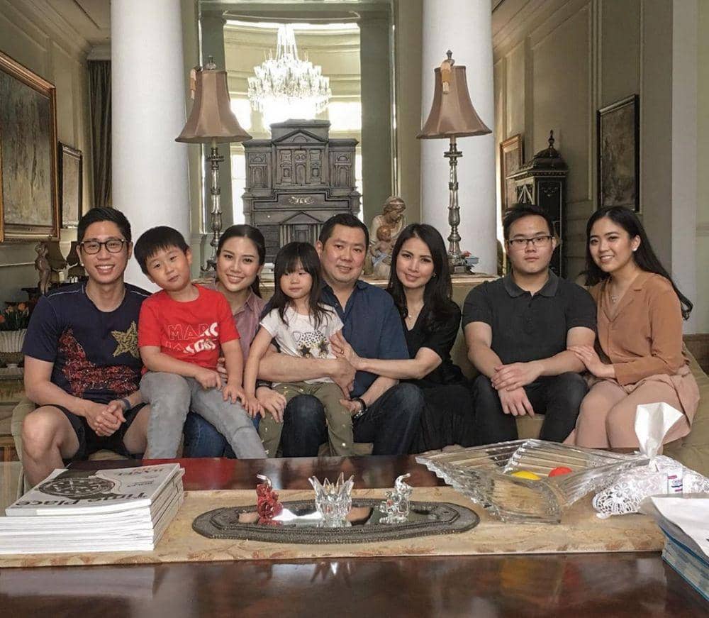 Instagram/liliana_tanoesoedibjo