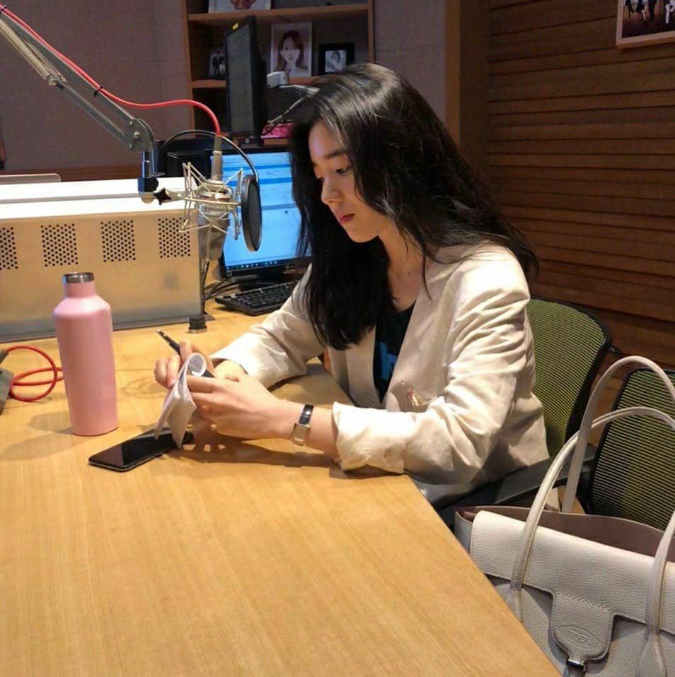 instagram.com/jungeunchae_