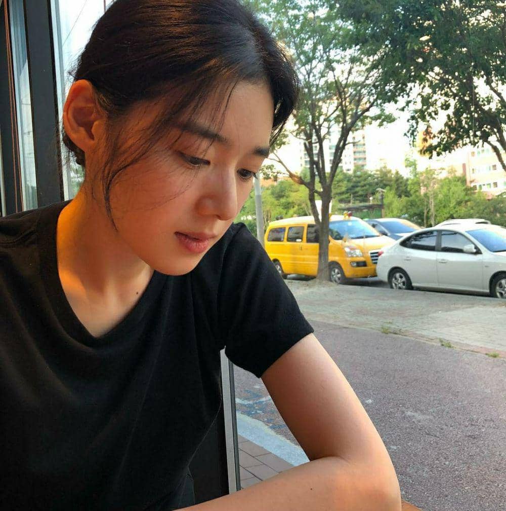 instagram.com/jungeunchae_