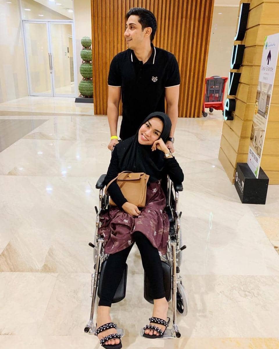 instagram.com/medinazein