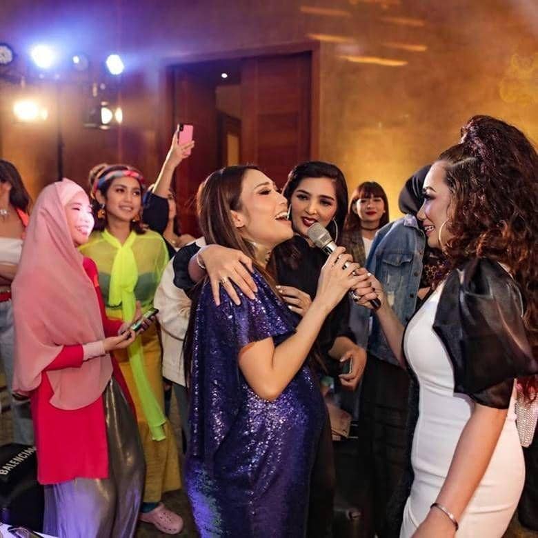 instagram.com/mrsayudewi/