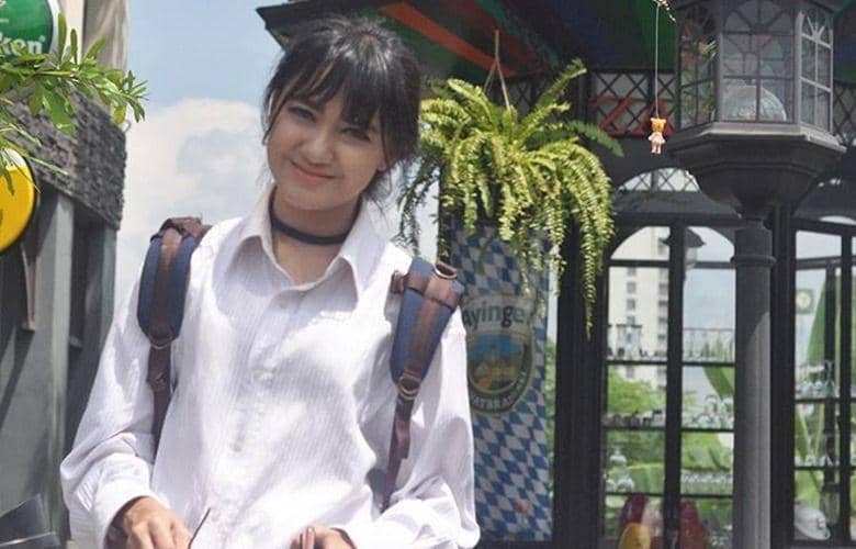 instagram.com/marcella_simon/