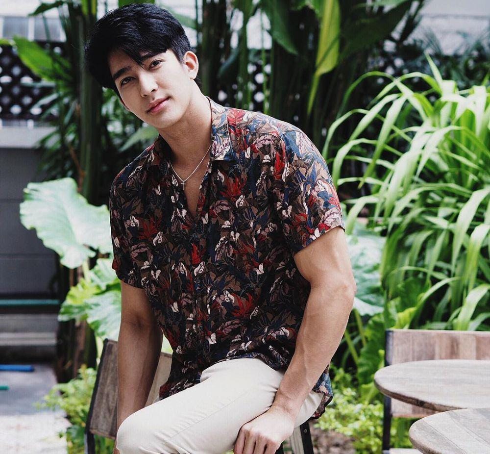 Instahram.com/theearthe