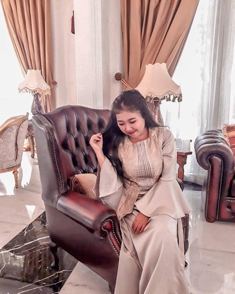 Instagram.com/kikysaputrii