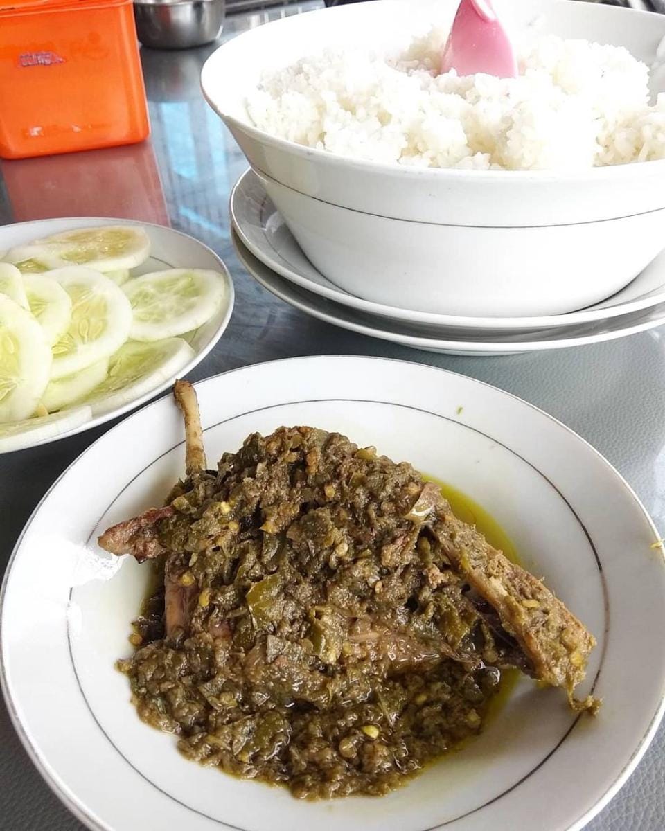 instagram.com/wisatakuliner.padang