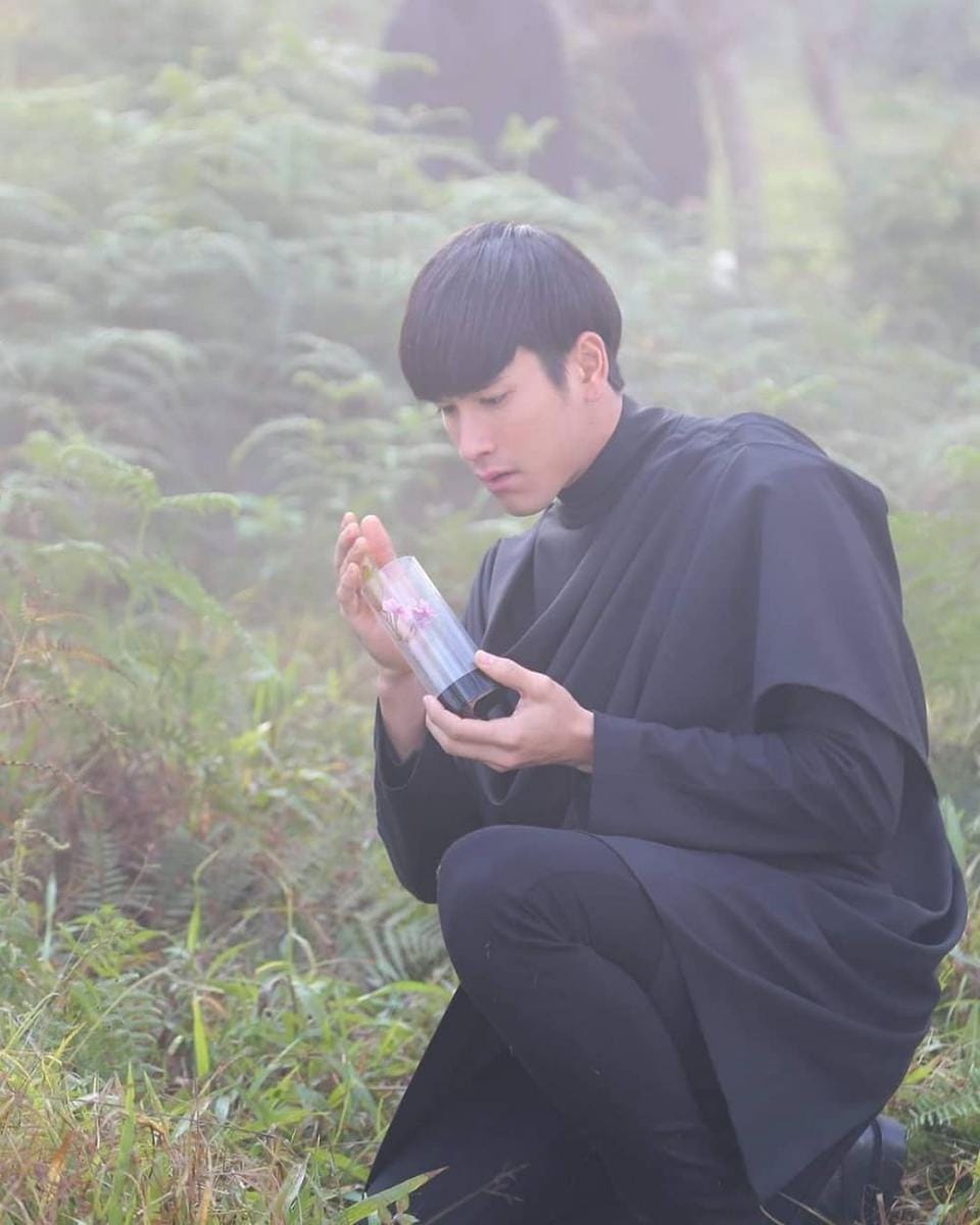 instagram.com/nadech_barry_