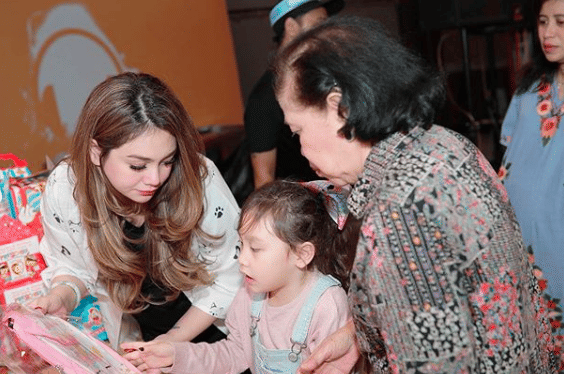 instagram.com/celine_evangelista