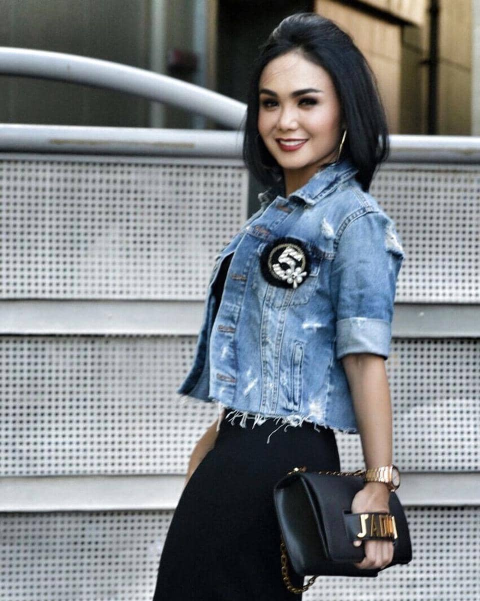 instagram.com/yunishara36