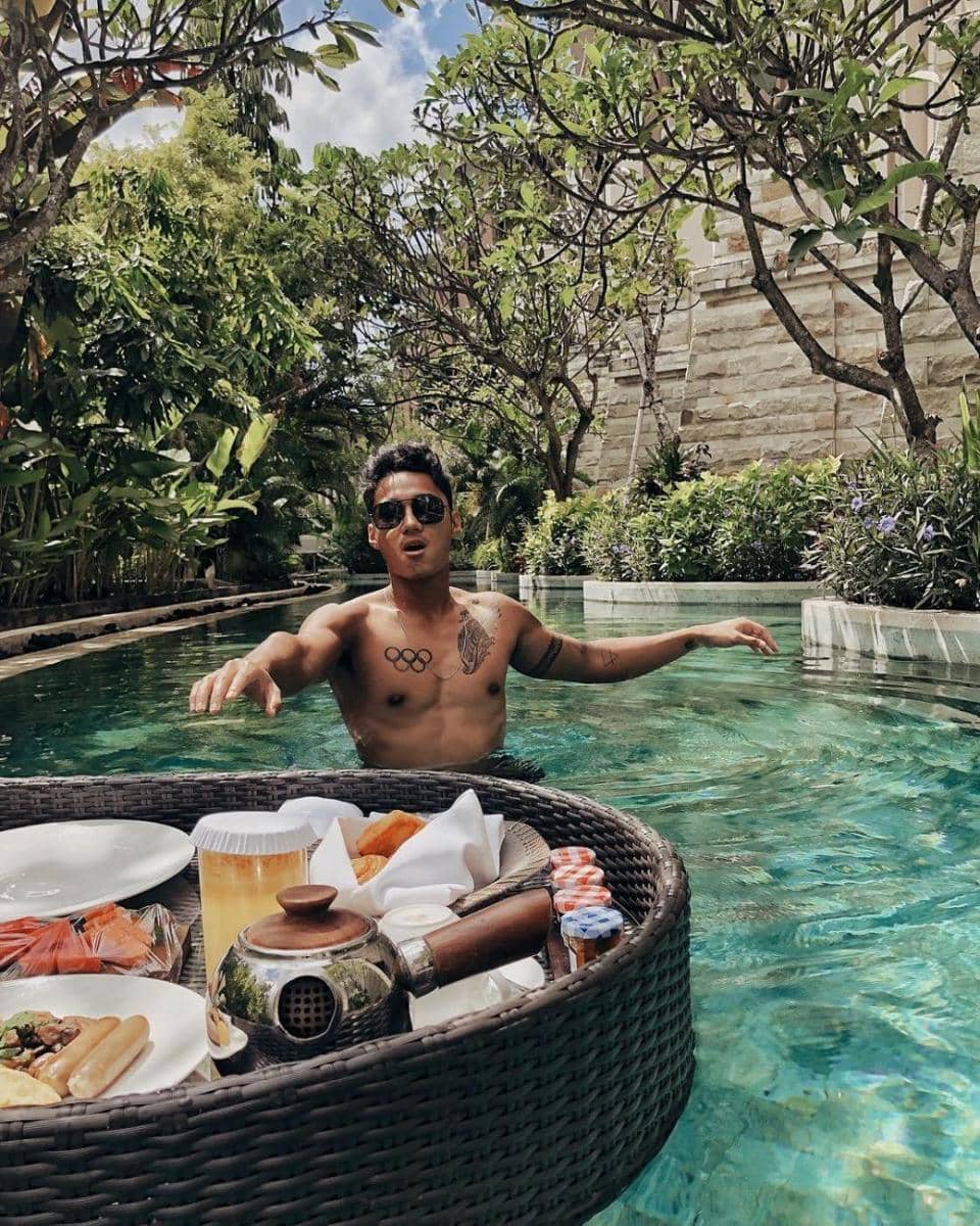 instagram.com/aqsaaswar