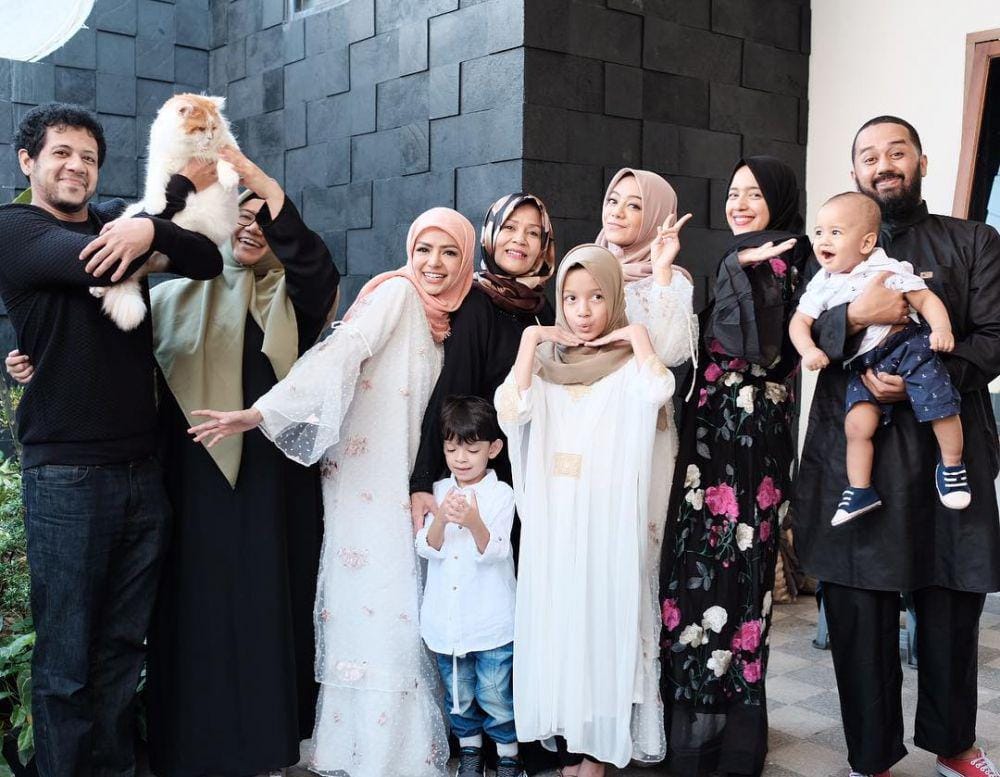 instagram.com/dj_freya