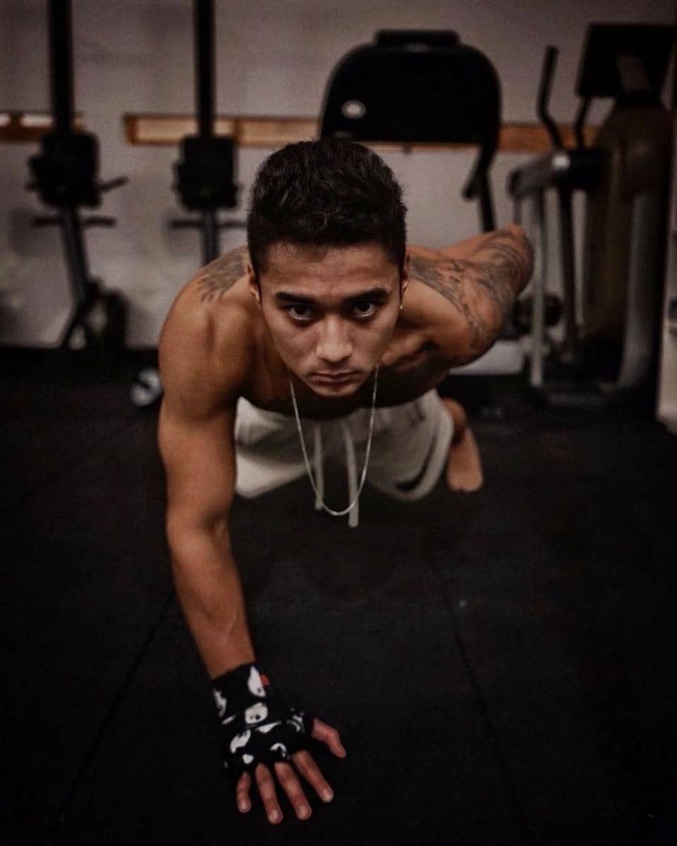 instagram.com/aqsaaswar