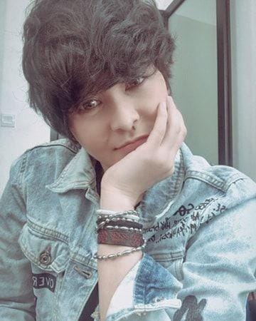 Instagram.com/mitathevirgin