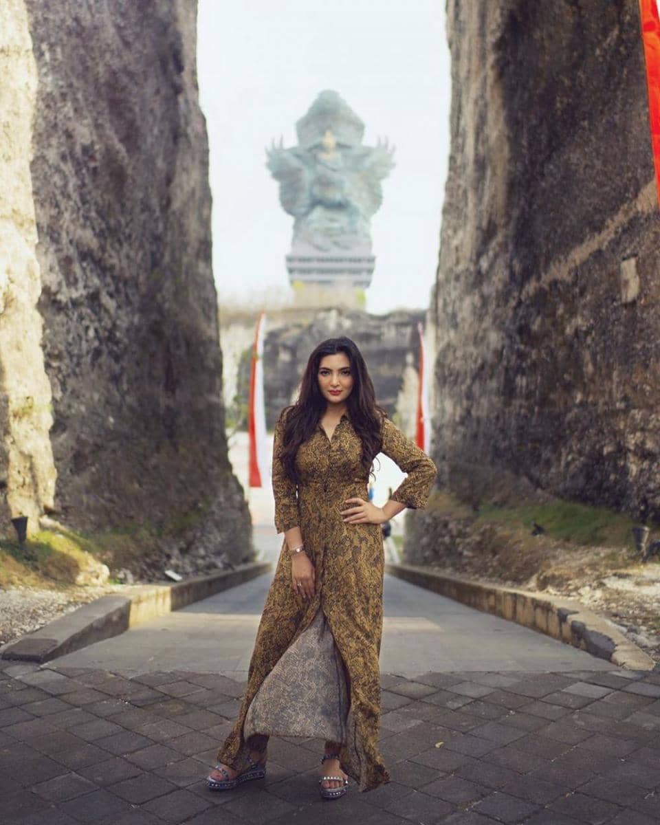 instagram.com/ashanty_ash