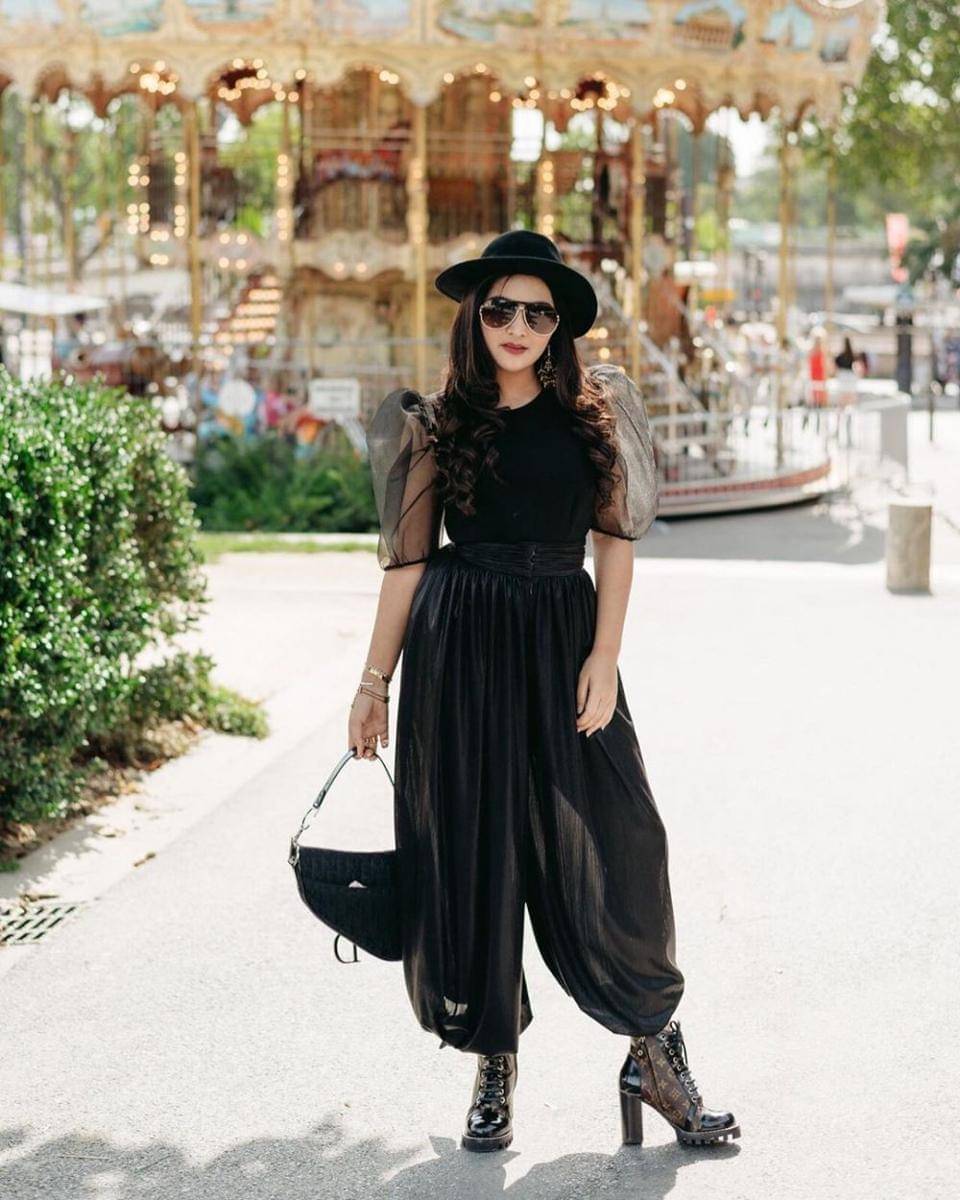 instagram.com/ashanty_ash