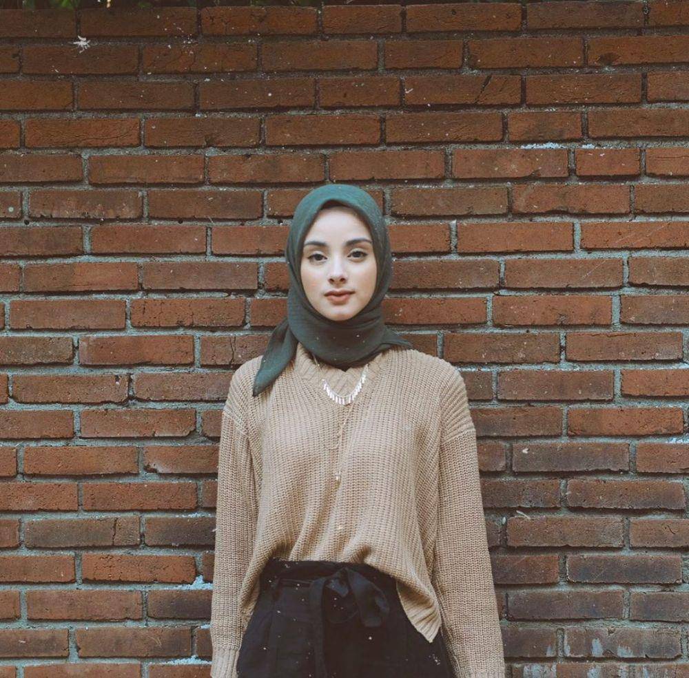 instagram.com/ghina