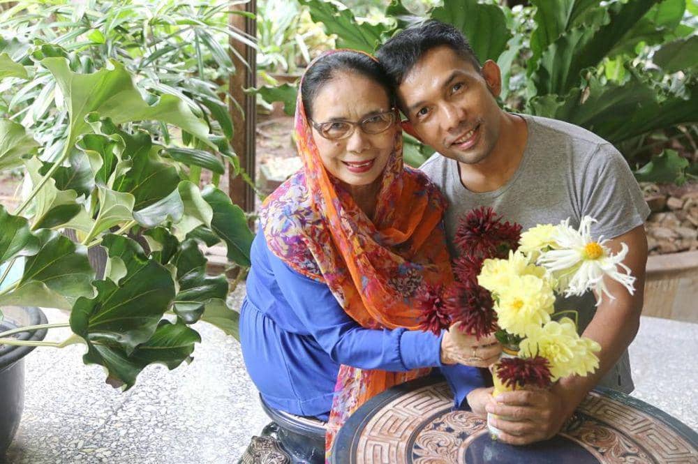 Instagram.com/indraherlambang