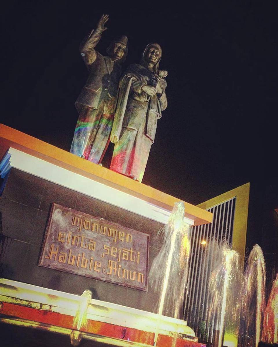 Instagram.com/new_r.d.m