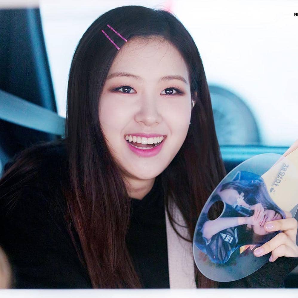 Instagram.com/blackpink_rose