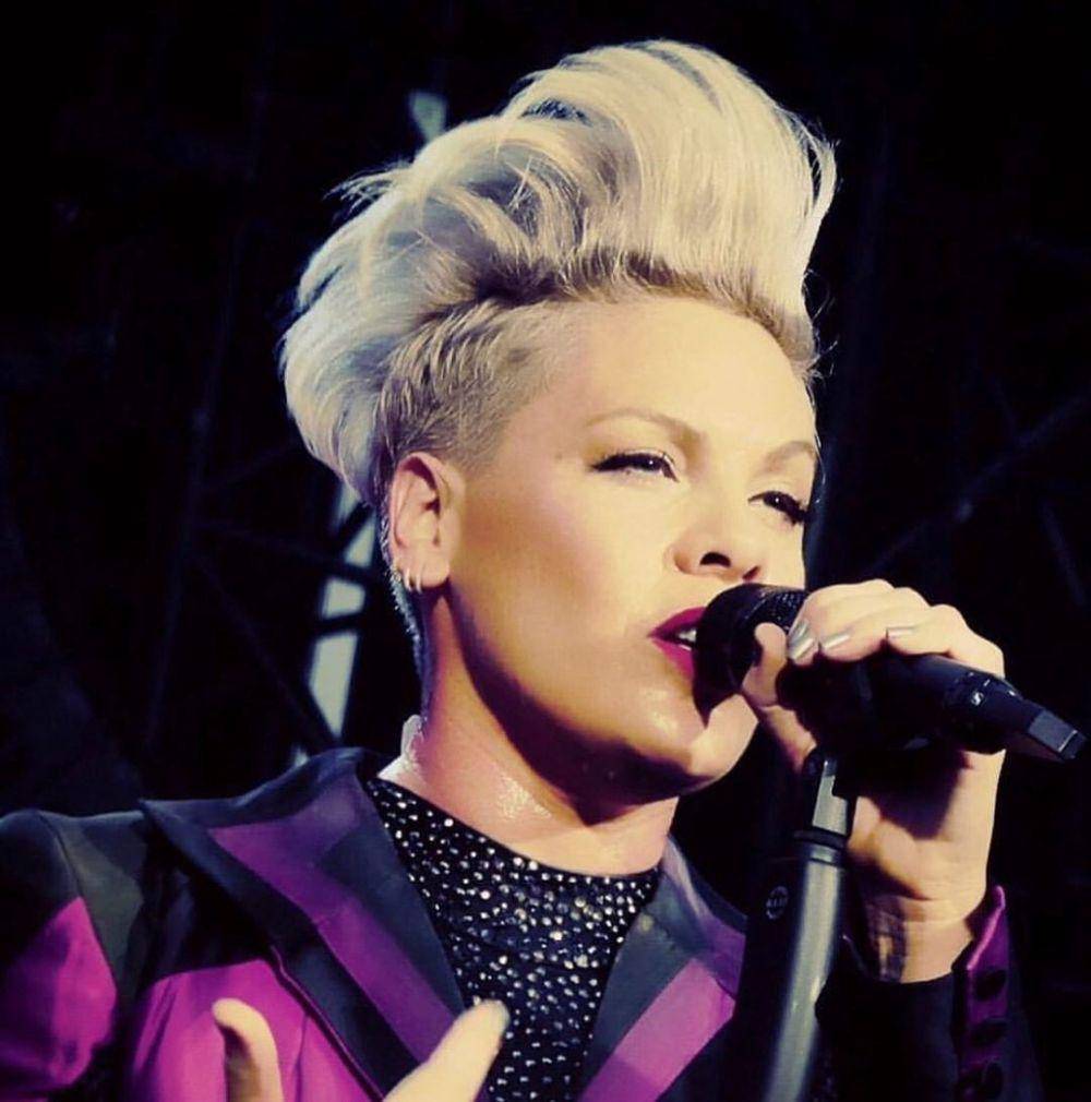 instagram.com/pink