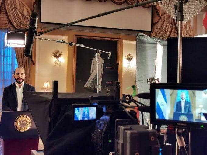 Presiden El Salvador, Nayib Bukele, saat memberikan pidato yang ditayangkan secara nasional pada 10 September 2019. twitter.com/PresidenciaSV