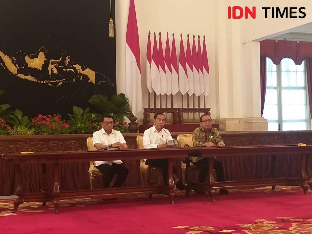 (Presiden Joko "Jokowi" Widodo tengah memberikan keterangan pers) IDN Times/Teatrika Putri