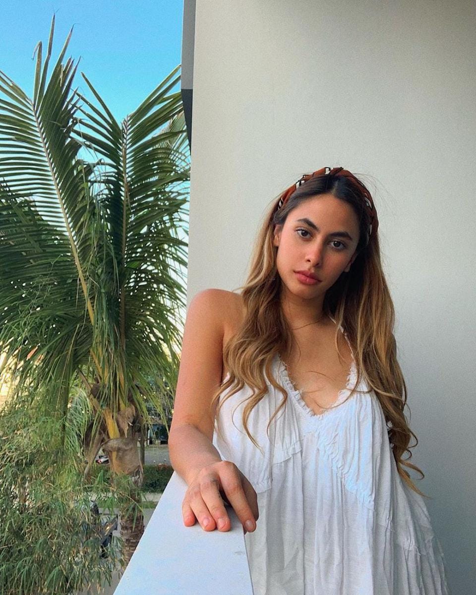 Instagram.com/valerieethomas