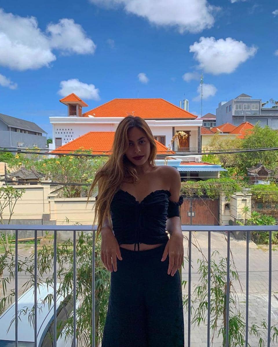 Instagram.com/valerieethomas