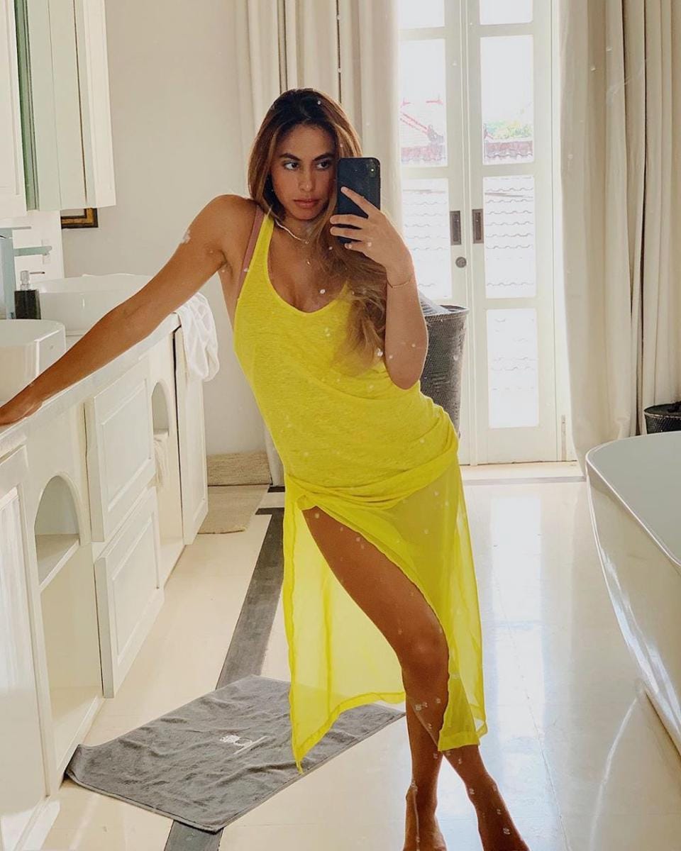 Instagram.com/valerieethomas